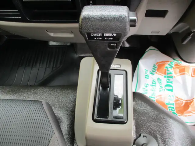 日産 アトラス 小型 平ボディ パワーゲート CBF-SQ2F24の中古トラック画像16