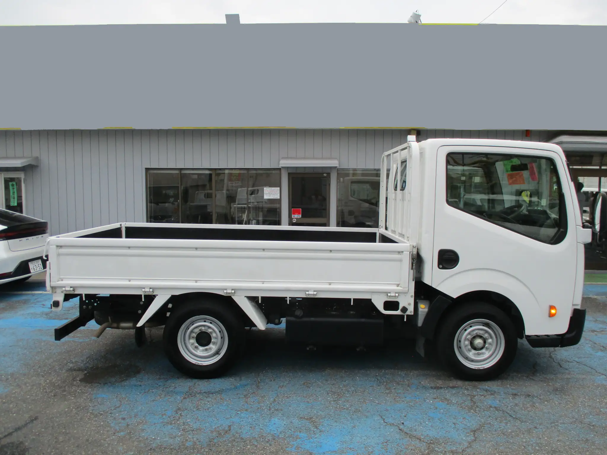日産 アトラス 小型 平ボディ CBF-SQ1F24 H30の中古トラック画像3