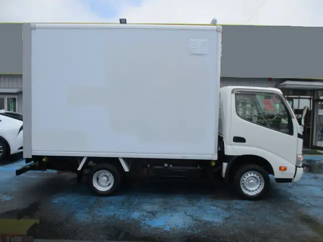 トヨタ トヨエース 小型 アルミバン シャッター式 ABF-TRY230の中古トラック画像3