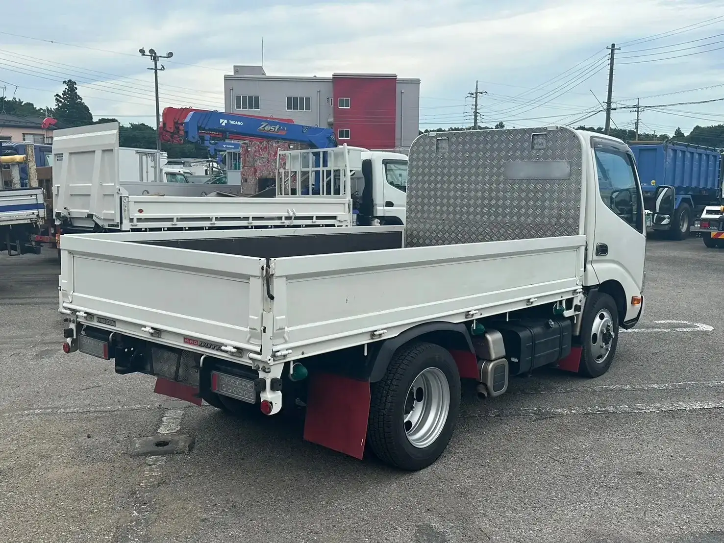 日野 デュトロ 小型 平ボディ TKG-XZU675M H31/R1の中古トラック画像3