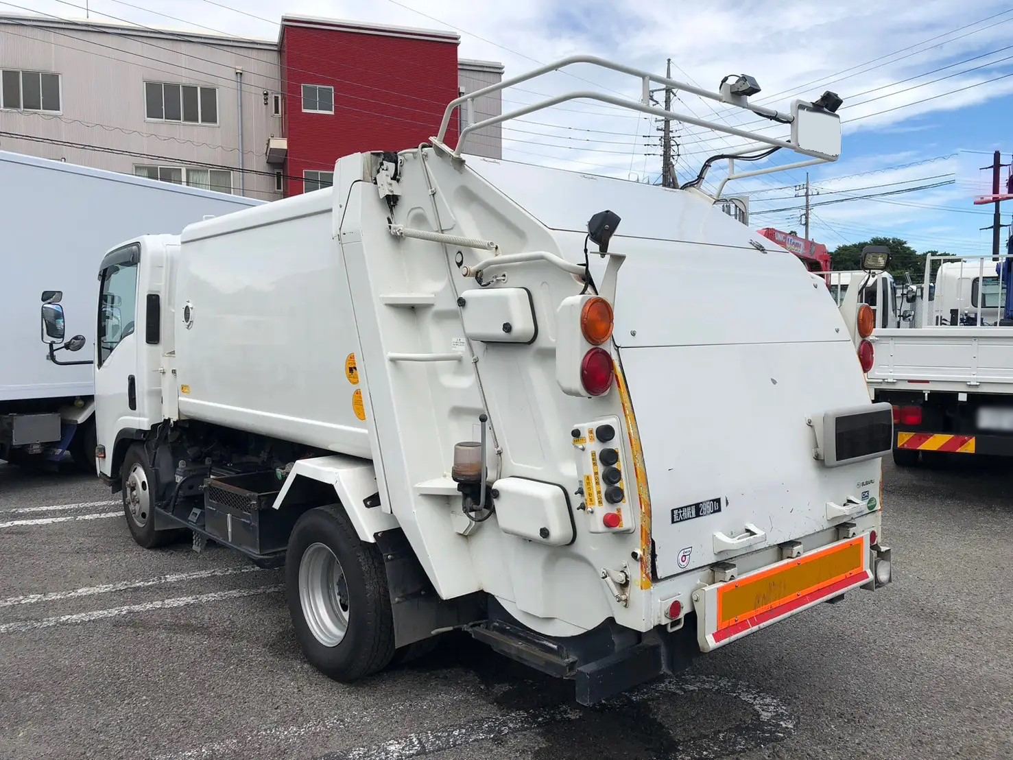 いすゞエルフ　日本製　中国製　オンリー　ダンプ　バキュームカー　ゴミ収集車 いすゞエルフ 日本製 中国製 オンリー ダンプ バキュームカー