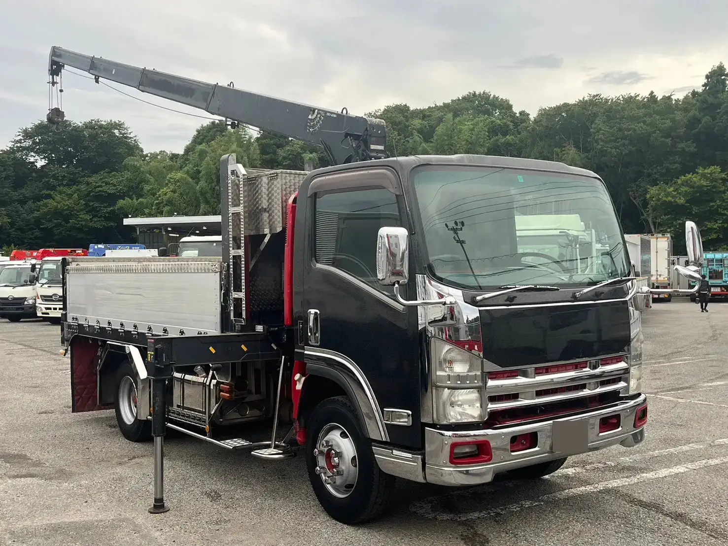 いすゞ エルフ 小型 クレーン付 床鉄板 アルミブロックの中古トラック画像2