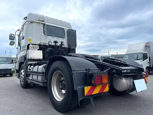 いすゞ ギガ 大型 トラクター ハイルーフ 1デフの中古トラック画像4
