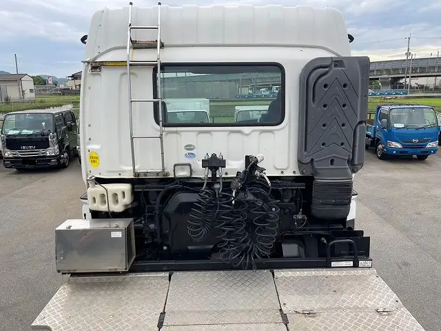 いすゞ ギガ 大型 トラクター ハイルーフ 1デフの中古トラック画像6