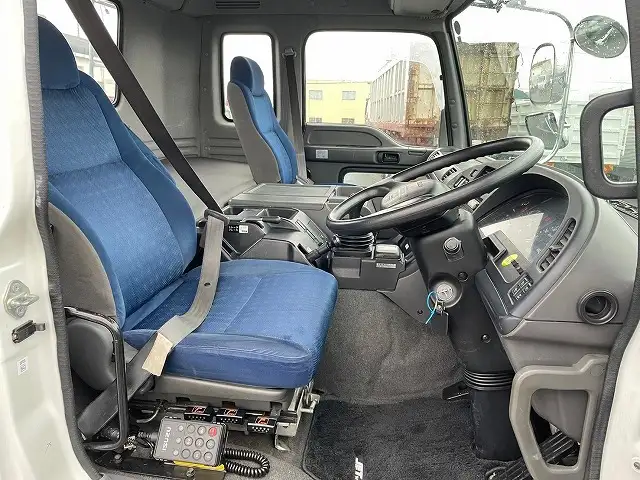 いすゞ ギガ 大型 トラクター ハイルーフ 1デフの中古トラック画像10