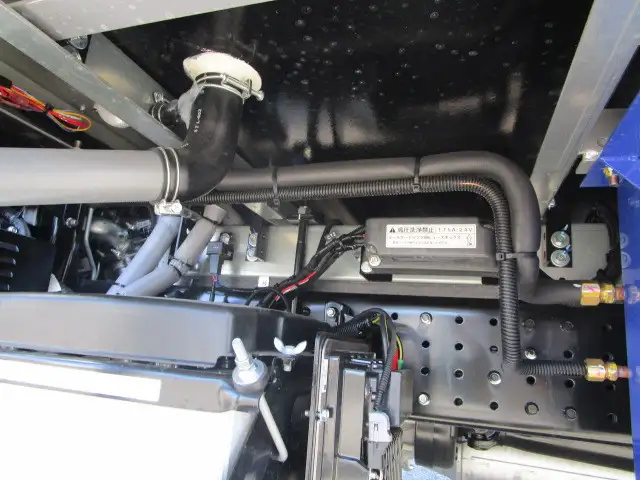 三菱 キャンター 小型 冷凍冷蔵 低温 パワーゲートの中古トラック画像像17