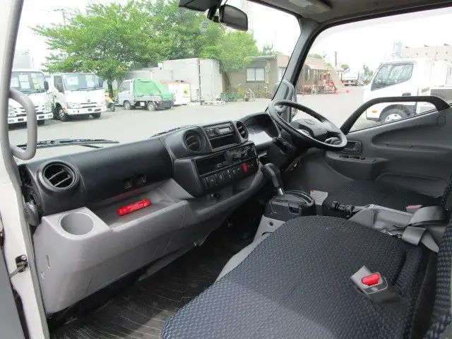 日野 デュトロ 小型 平ボディ 2RG-XZC605M H31/R1の中古トラック画像12