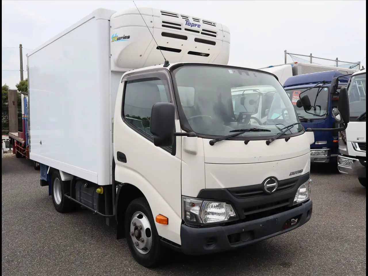 日野 デュトロ 小型 冷凍冷蔵 低温 スタンバイの中古トラック画像2