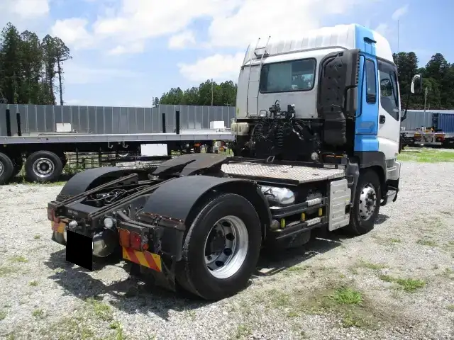 いすゞ ギガ 大型 トラクター ハイルーフ 1デフの中古トラック画像2