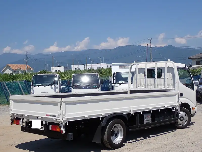 日野 デュトロ 小型 平ボディ 2RG-XZU655M R4の中古トラック画像3