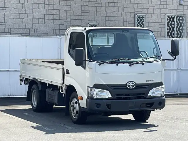 トヨタ ダイナ 小型 平ボディ TPG-XZU605 H30の中古トラック画像2
