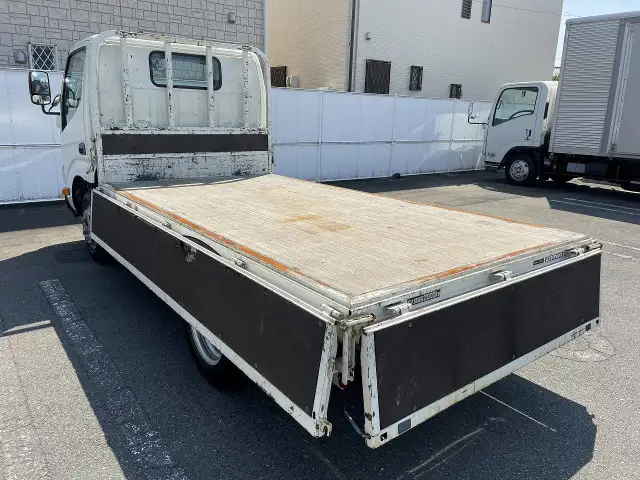 トヨタ ダイナ 小型 平ボディ TPG-XZU605 H30の中古トラック画像9