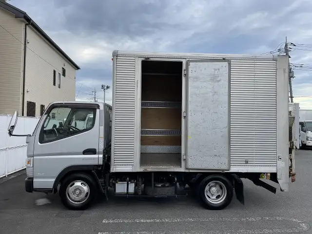 三菱 キャンター 小型 アルミバン パワーゲート 床鉄板の中古トラック画像6