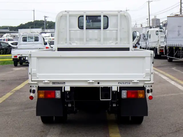 トヨタ ダイナ 小型 平ボディ 2RG-XZU605 R4の中古トラック画像3