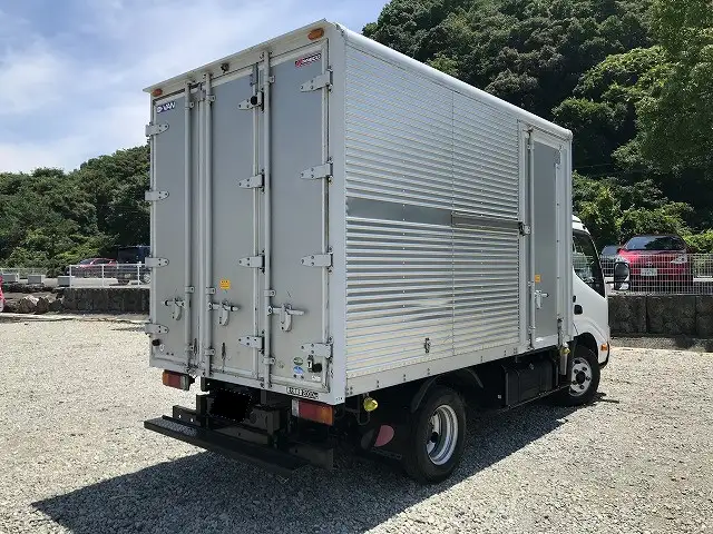 日野 デュトロ 小型 アルミバン サイドドア 3枚観音の中古トラック画像2