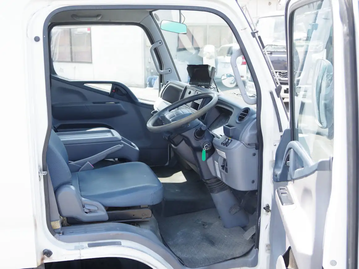三菱 キャンター 小型 タンク車 バキューム TKG-FEB90の中古トラック画像13