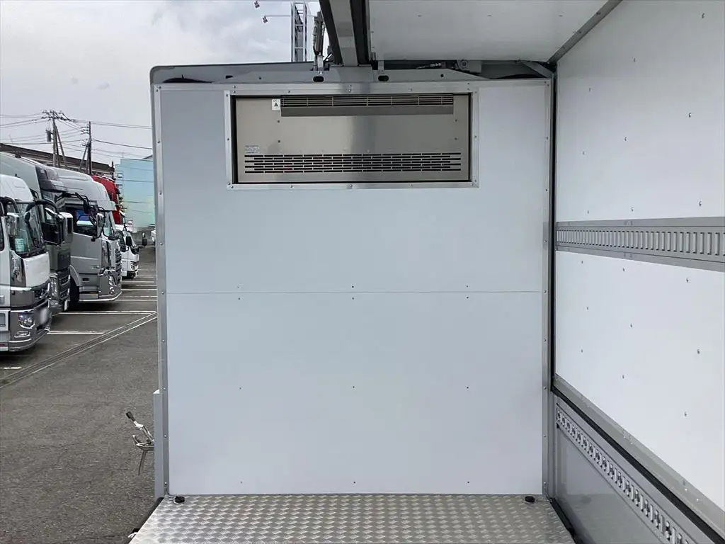 三菱 キャンター 小型 冷凍冷蔵 冷凍ウイング 低温の中古トラック画像7