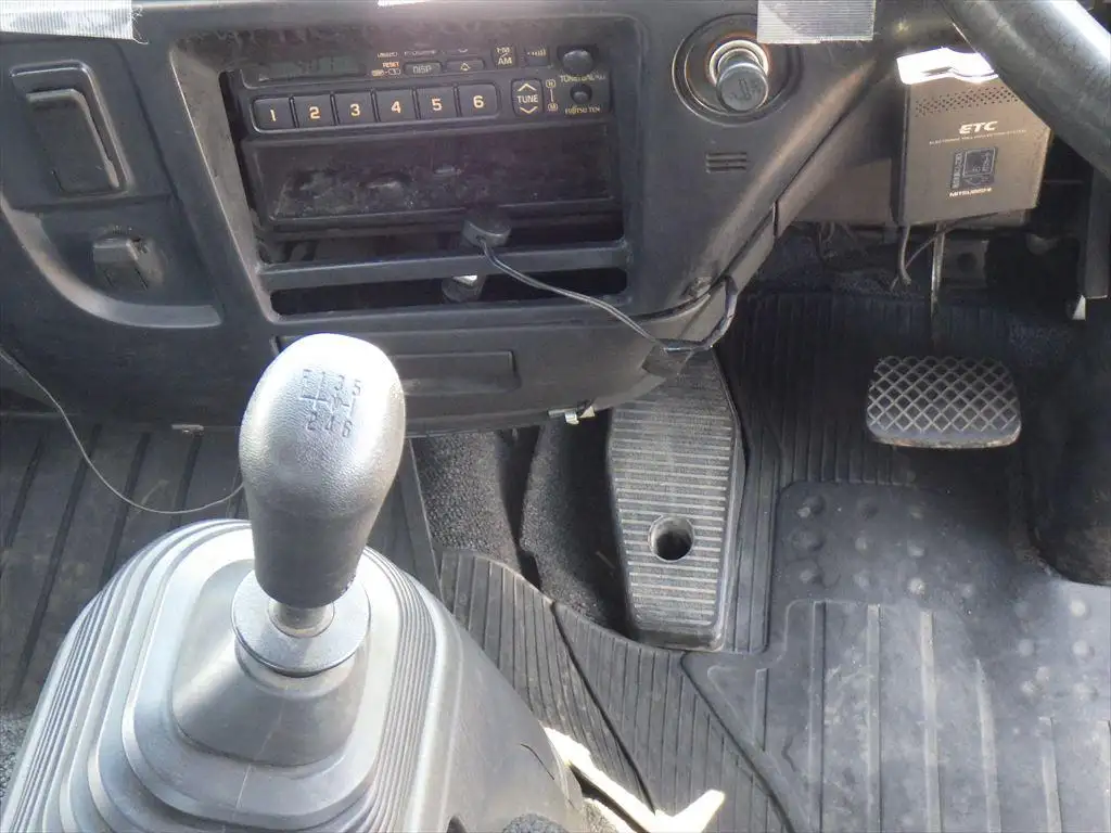 いすゞ フォワード 中型/増トン 車両重機運搬 ウインチ ベッドの中古トラック画像16