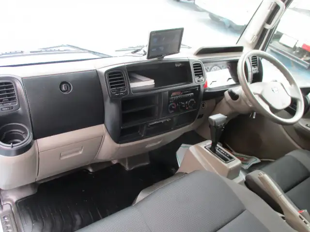 日産 アトラス 小型 平ボディ Wキャブ CBF-SQ1F24の中古トラック画像16