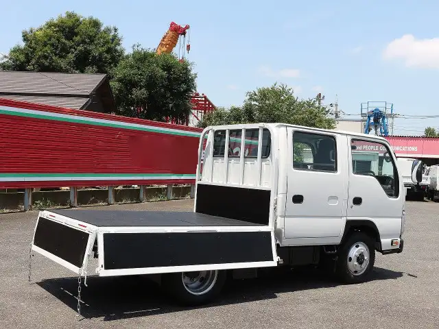 いすゞ エルフ 小型 平ボディ Wキャブ TPG-NJS85Aの中古トラック画像5