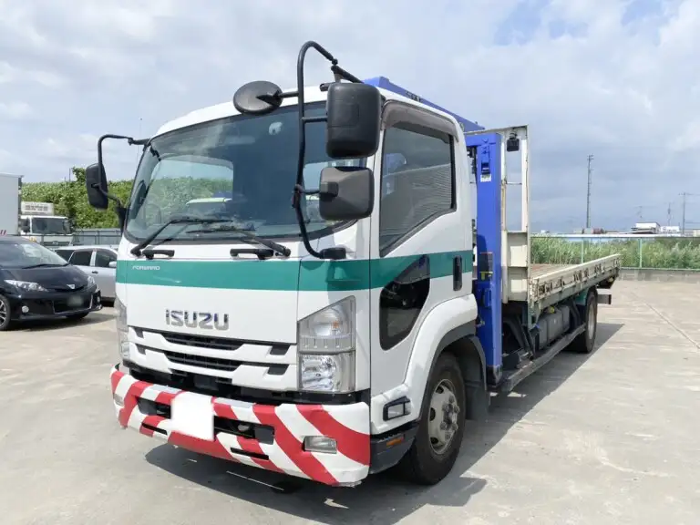 いすゞ フォワード 中型/増トン 車両重機運搬 3段クレーン ラジコンの中古トラック画像1