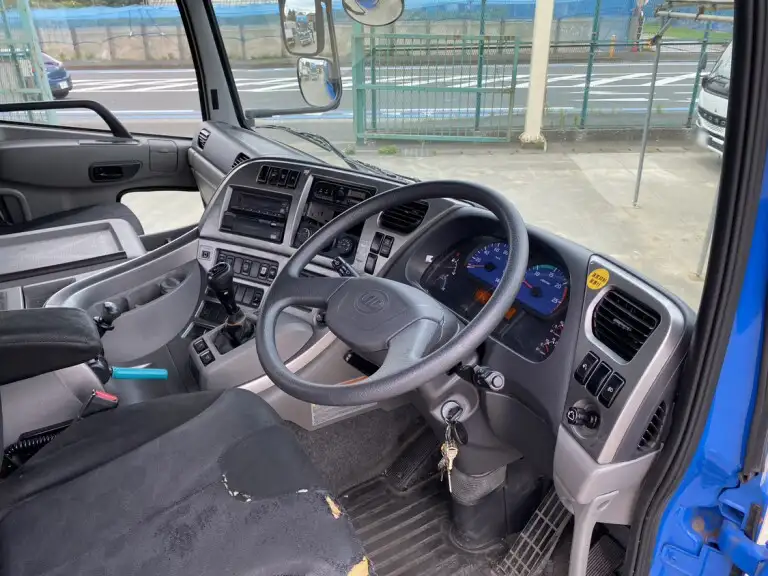 日産UD クオン 大型 トラクター ハイルーフ 1デフの中古トラック画像12