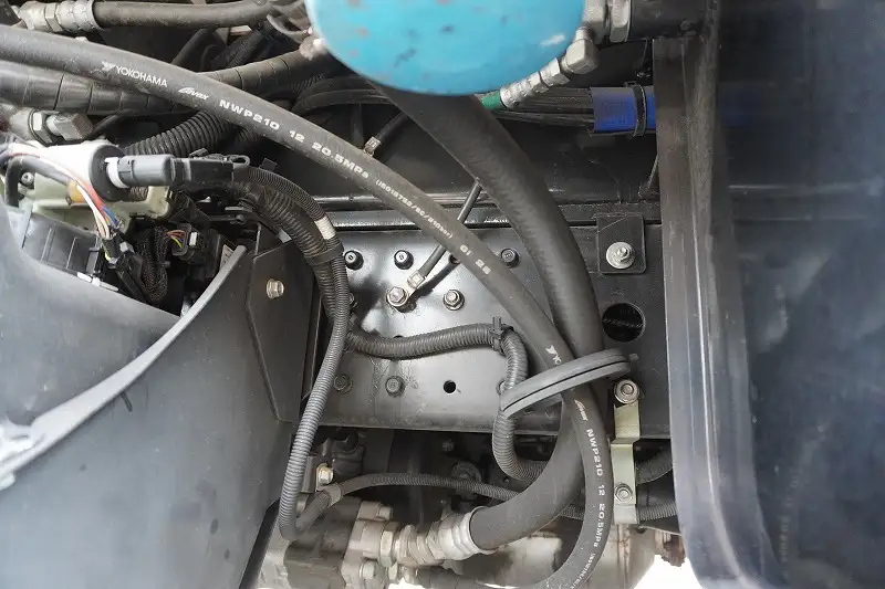 三菱 キャンター 小型 高所・建柱車 高所作業車 電工仕様の中古トラック画像像17