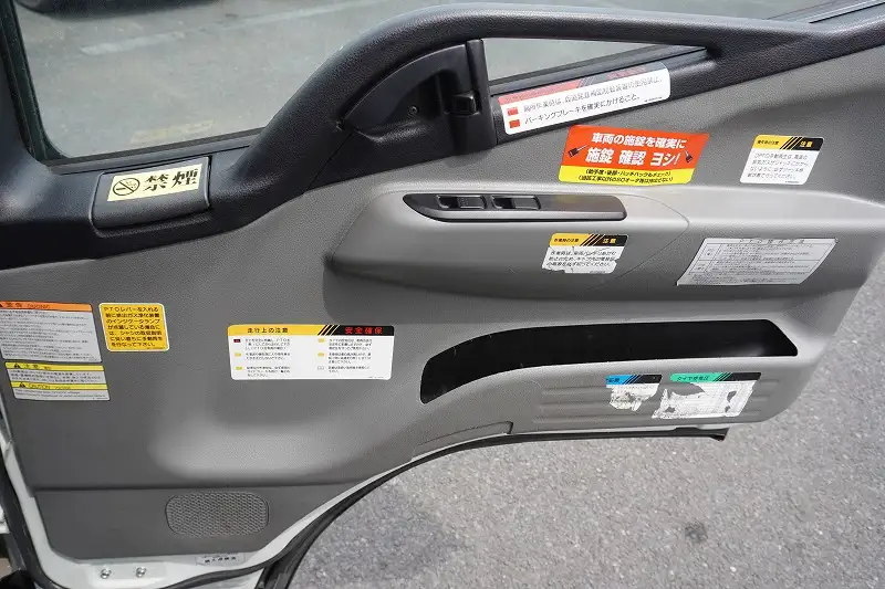 三菱 キャンター 小型 高所・建柱車 高所作業車 電工仕様の中古トラック画像13