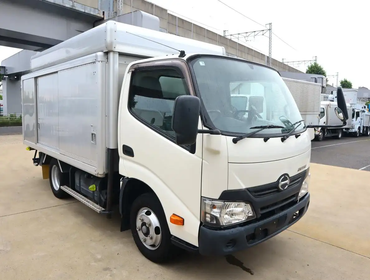 日野 デュトロ 小型 アルミバン ボトルカー サイドドアの中古トラック画像2