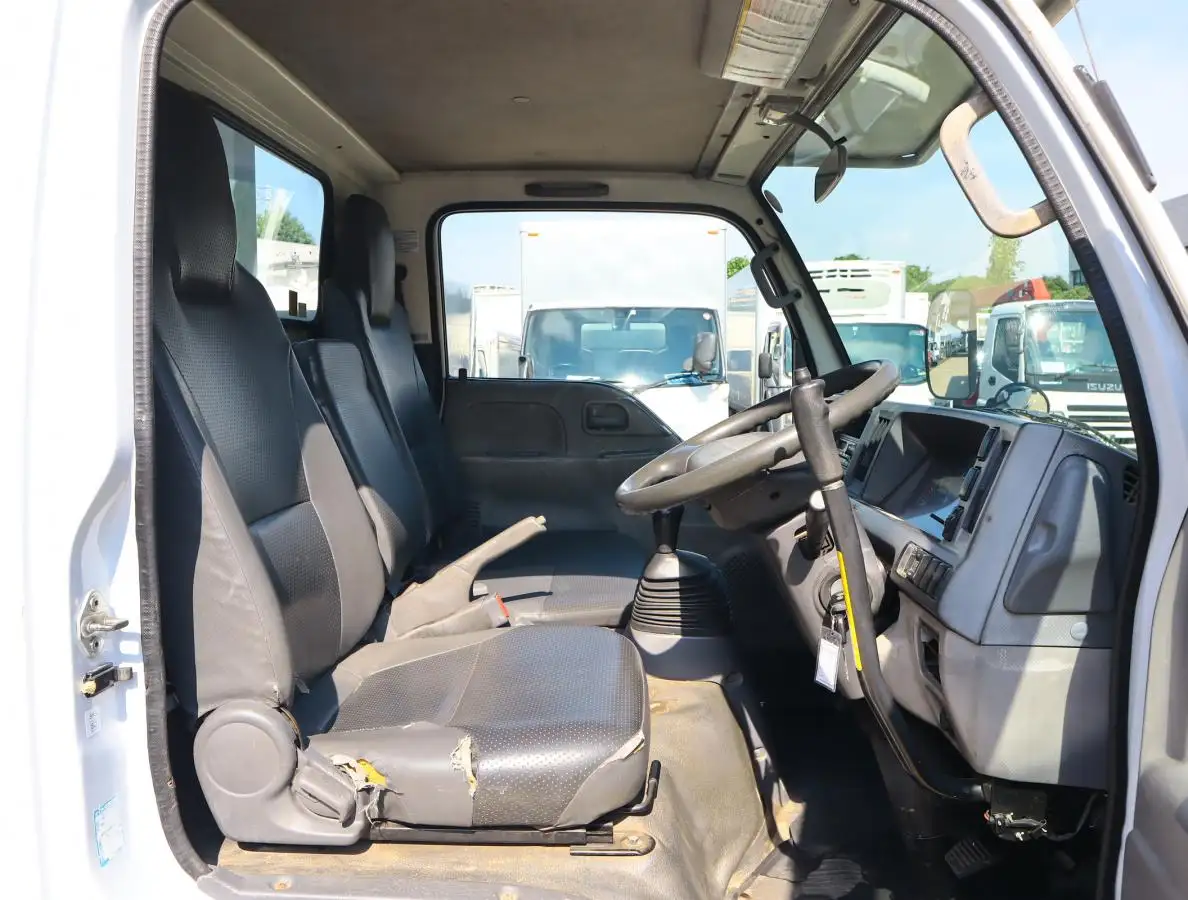 【中古】 2集 PRESENTチャンジョンゴ・タン・プンギョン いすゞ ギガ 大型 ダンプ の中古トラック【車両No.180650