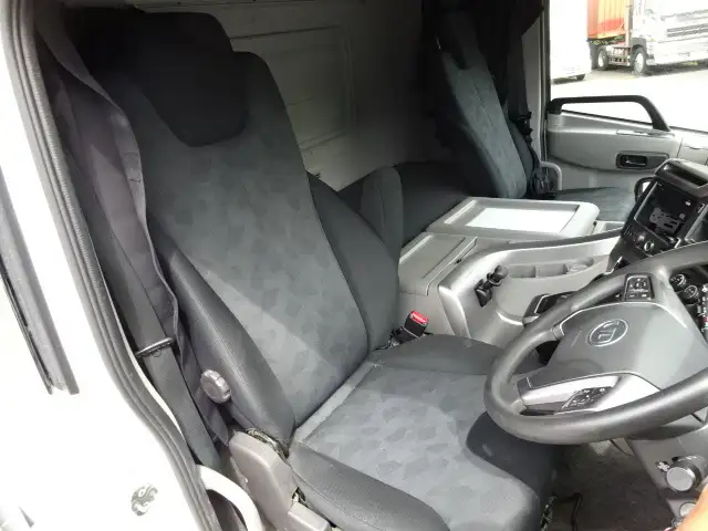 日産UD クオン 大型 ウイング ハイルーフ エアサスの中古トラック画像10