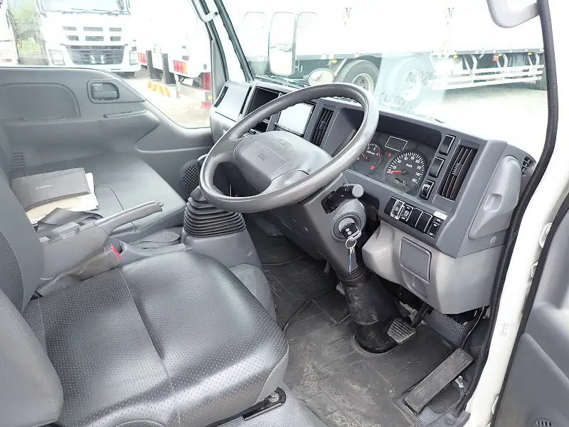 いすゞ エルフ 小型 平ボディ TKG-NJS85A H26の中古トラック画像10
