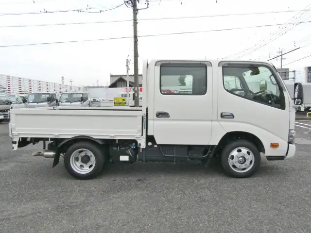 トヨタ ダイナ 小型 平ボディ Wキャブ 2DG-GDY231の中古トラック画像2