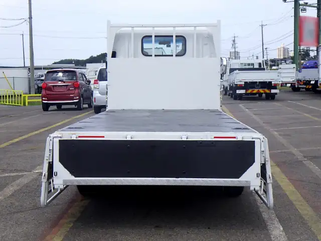 いすゞ エルフ 小型 平ボディ 床鉄板 2RG-NLR88ARの中古トラック画像4