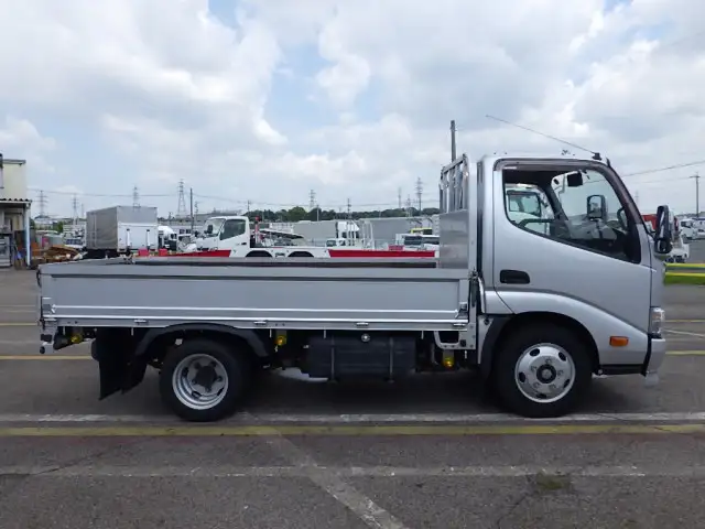 日野 デュトロ 小型 平ボディ TKG-XZU605M H28の中古トラック画像2