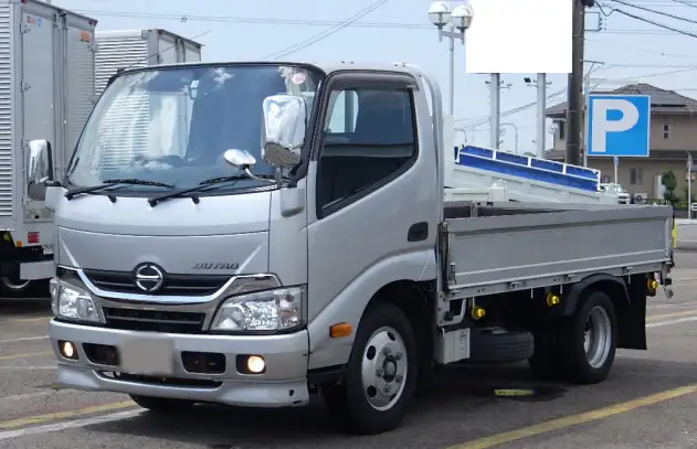 日野 デュトロ 小型 平ボディ TKG-XZU605M H28の中古トラック画像1