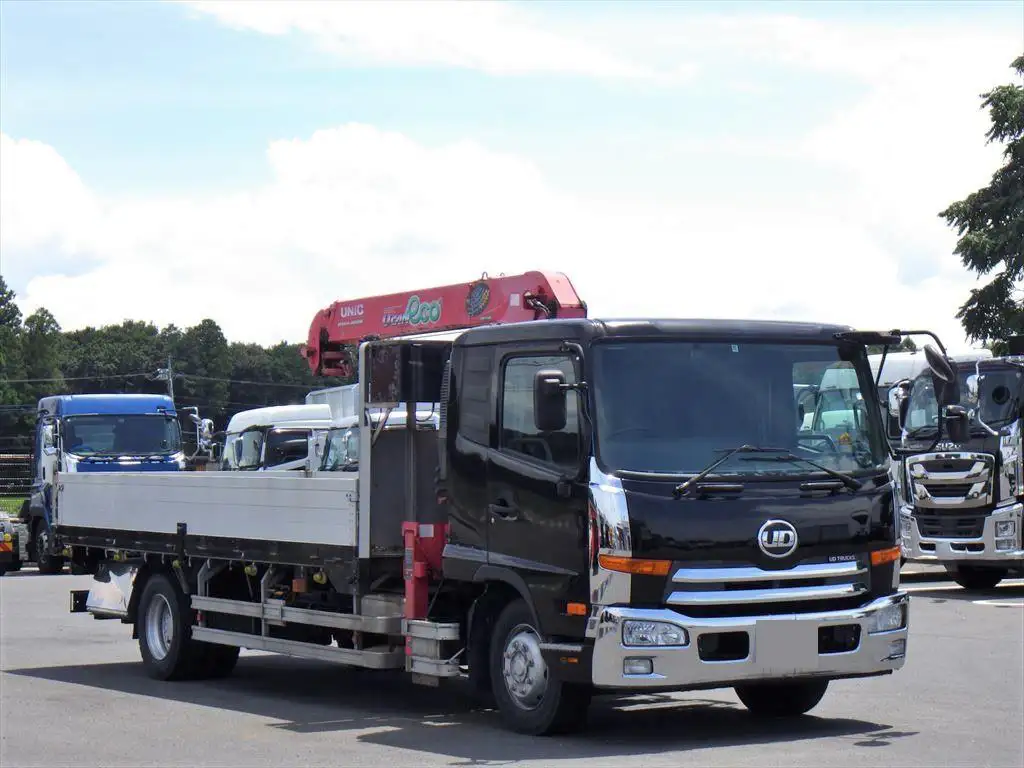 日産UD クオン 中型/増トン クレーン付 4段 ラジコンの中古トラック画像2