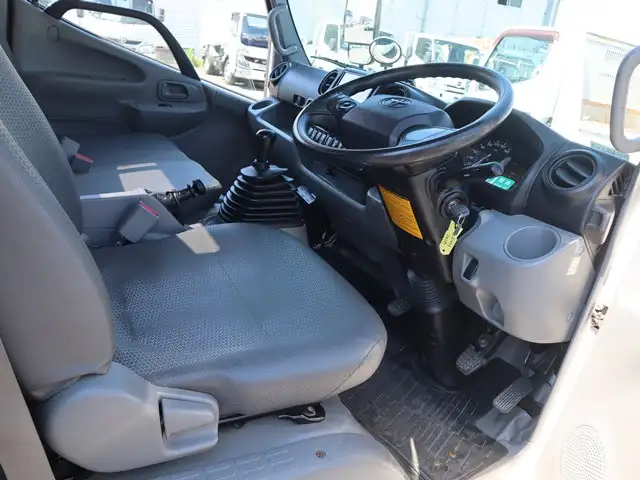 トヨタ トヨエース 小型 平ボディ 2RG-XZC605 H31/R1の中古トラック画像11