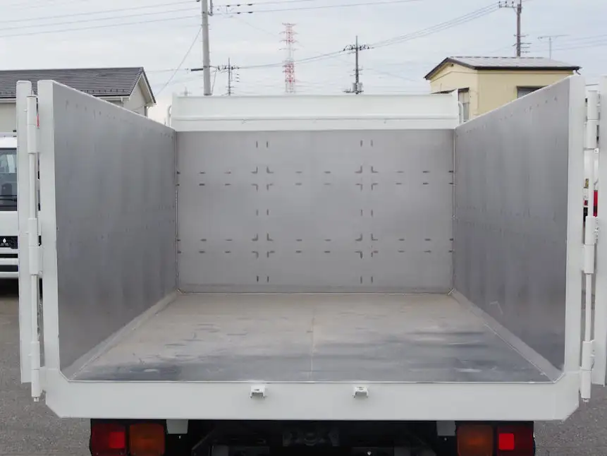 いすゞ フォワード 中型/増トン ダンプ 土砂禁 ステンレス張りの中古トラック画像7