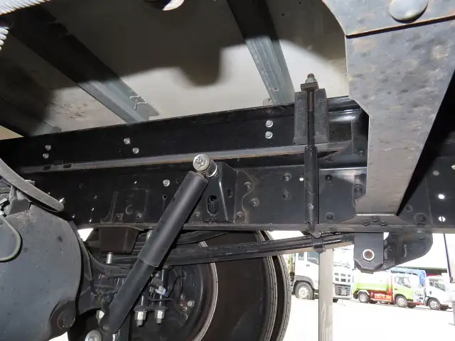 いすゞ エルフ 小型 冷凍冷蔵 低温 パワーゲートの中古トラック画像像17