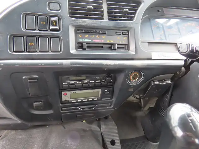 いすゞ フォワード 中型/増トン タンク車 ローリー PB-FRR35D3の中古トラック画像15