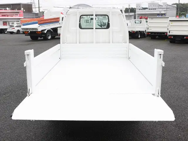 マツダ ボンゴ 小型 平ボディ パワーゲート 床鉄板の中古トラック画像7