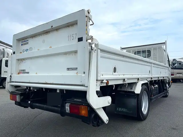日野 デュトロ 小型 平ボディ パワーゲート SKG-XZC655Mの中古トラック画像2