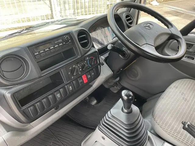 トヨタ トヨエース 小型 平ボディ TKG-XZU650 H28の中古トラック画像15
