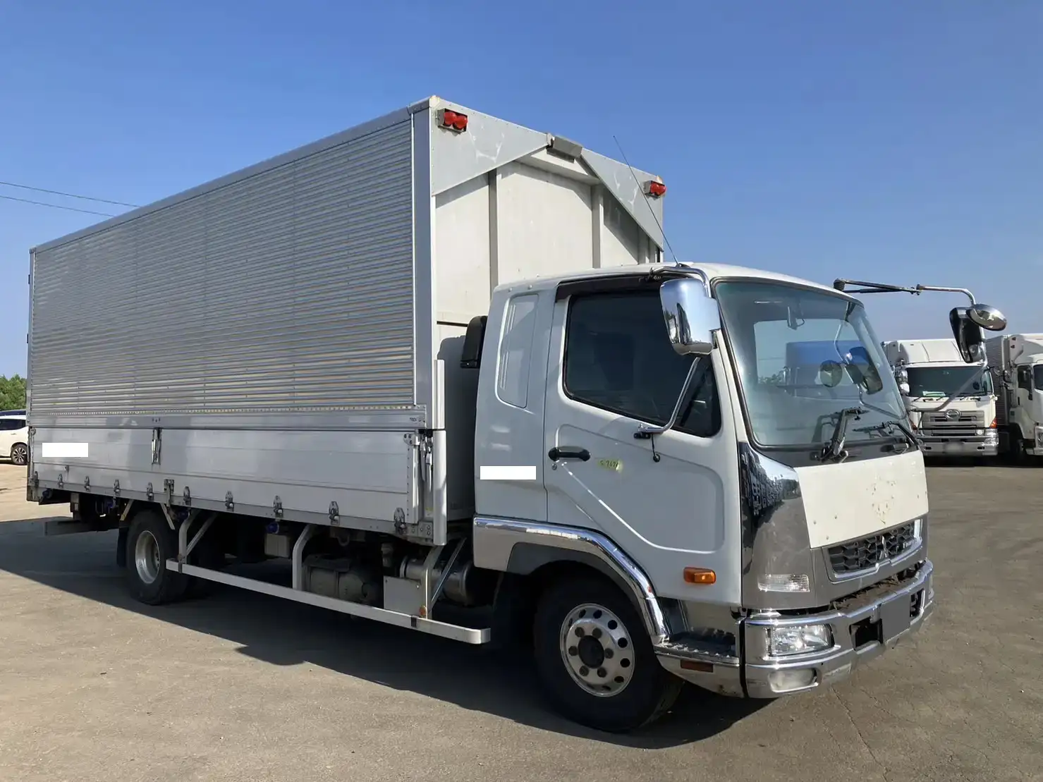 三菱 ファイター 中型/増トン ウイング ベッド 2KG-FK64Fの中古トラック画像3