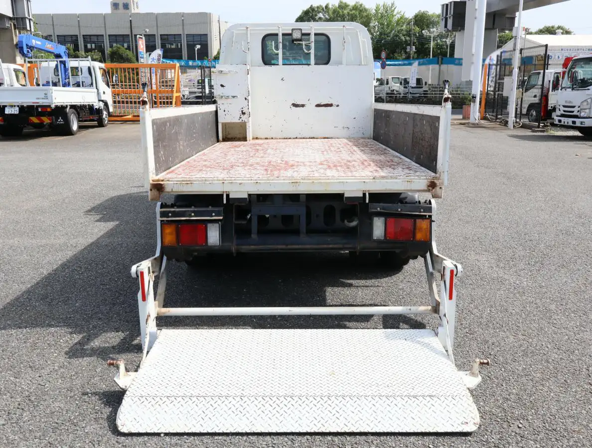 いすゞ エルフ 小型 平ボディ パワーゲート 床鉄板の中古トラック画像5