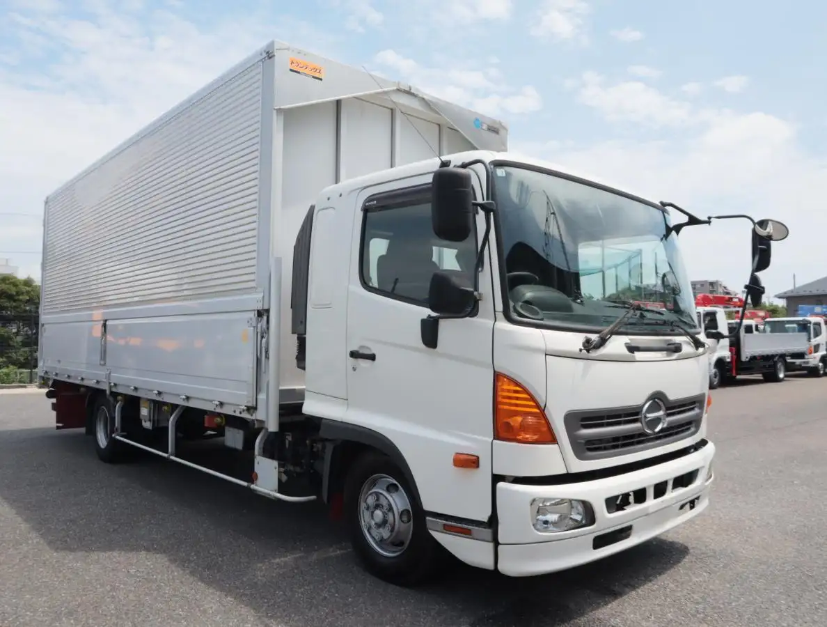 日野 レンジャー 中型/増トン ウイング エアサス ベッドの中古トラック画像2