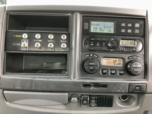 いすゞ フォワード 中型/増トン 冷凍冷蔵 低温 床アルミの中古トラック画像14