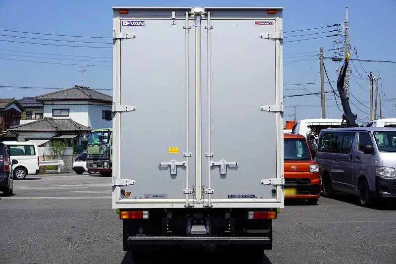 三菱 キャンター 小型 アルミバン 2RG-FBA20 R4の中古トラック画像3