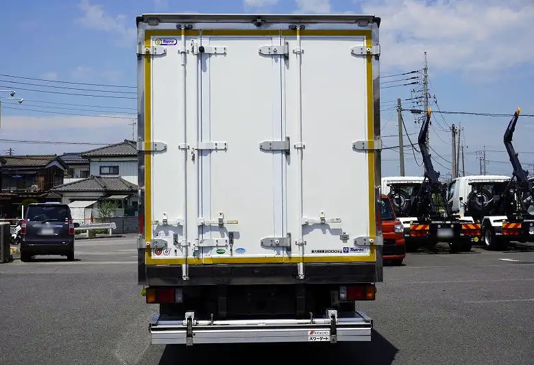 いすゞ エルフ 小型 冷凍冷蔵 低温 パワーゲートの中古トラック画像3